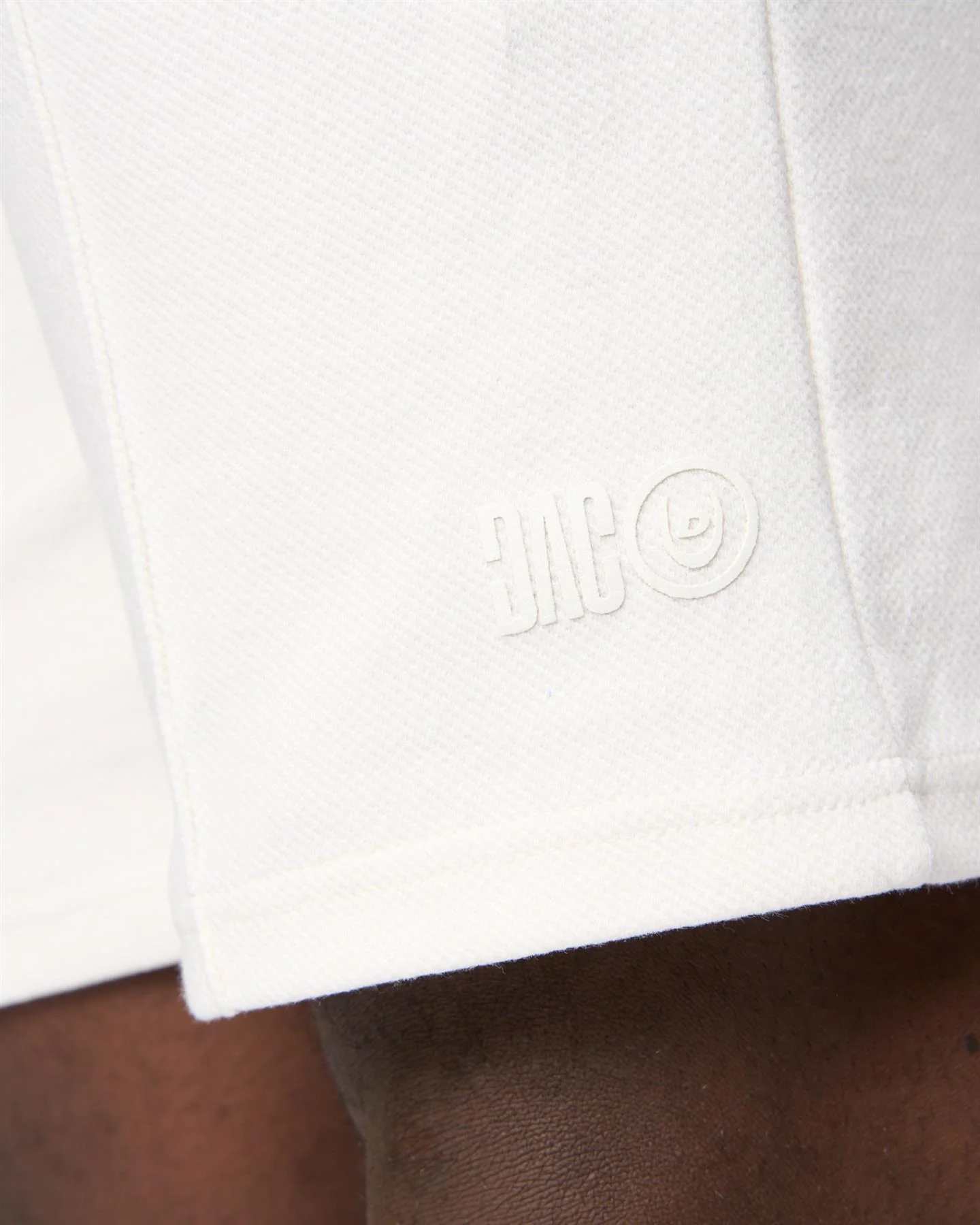 Hannings Jog Shorts Off White - Image 6