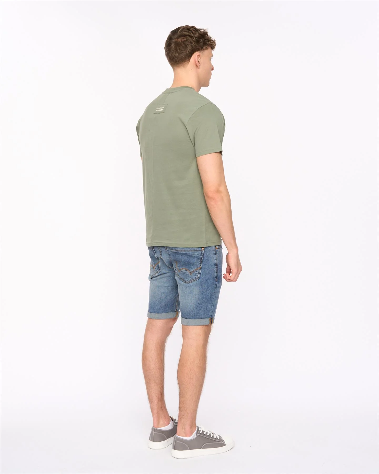 Lynnfold T-Shirt Olive - Image 5