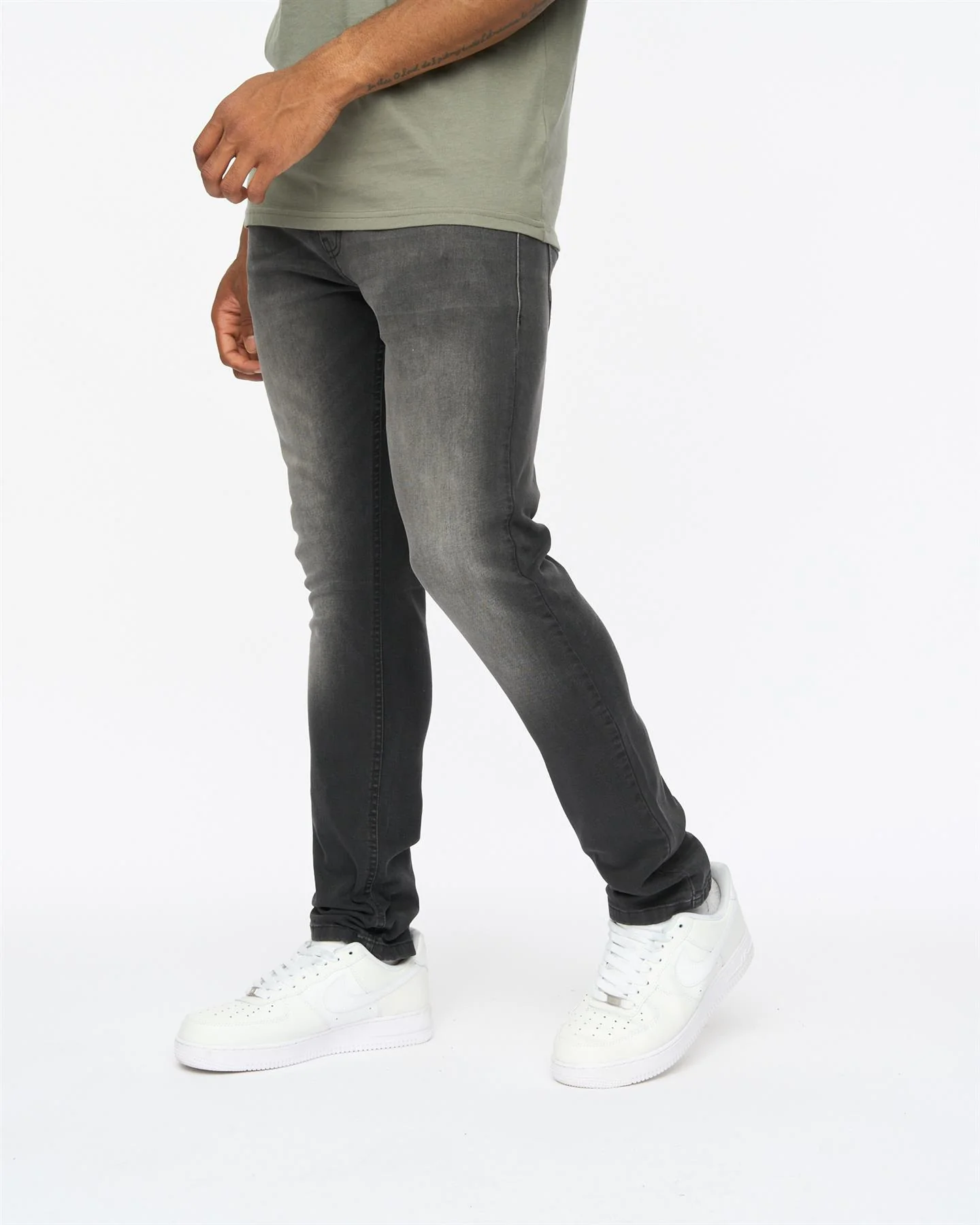 Overburg Tapered Jeans Black - Image 3