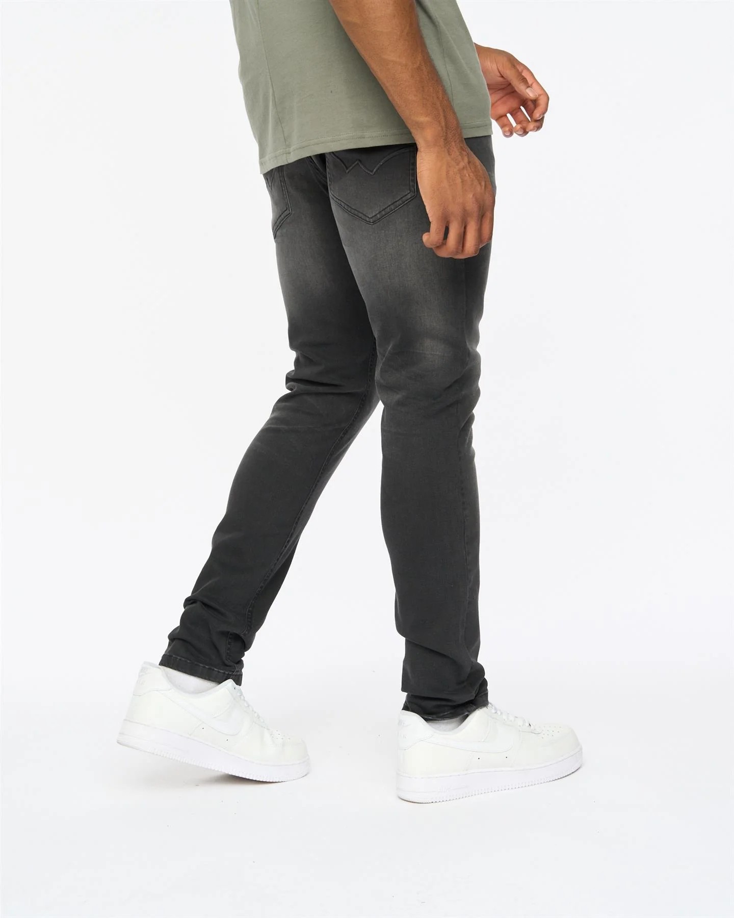 Overburg Tapered Jeans Black - Image 4