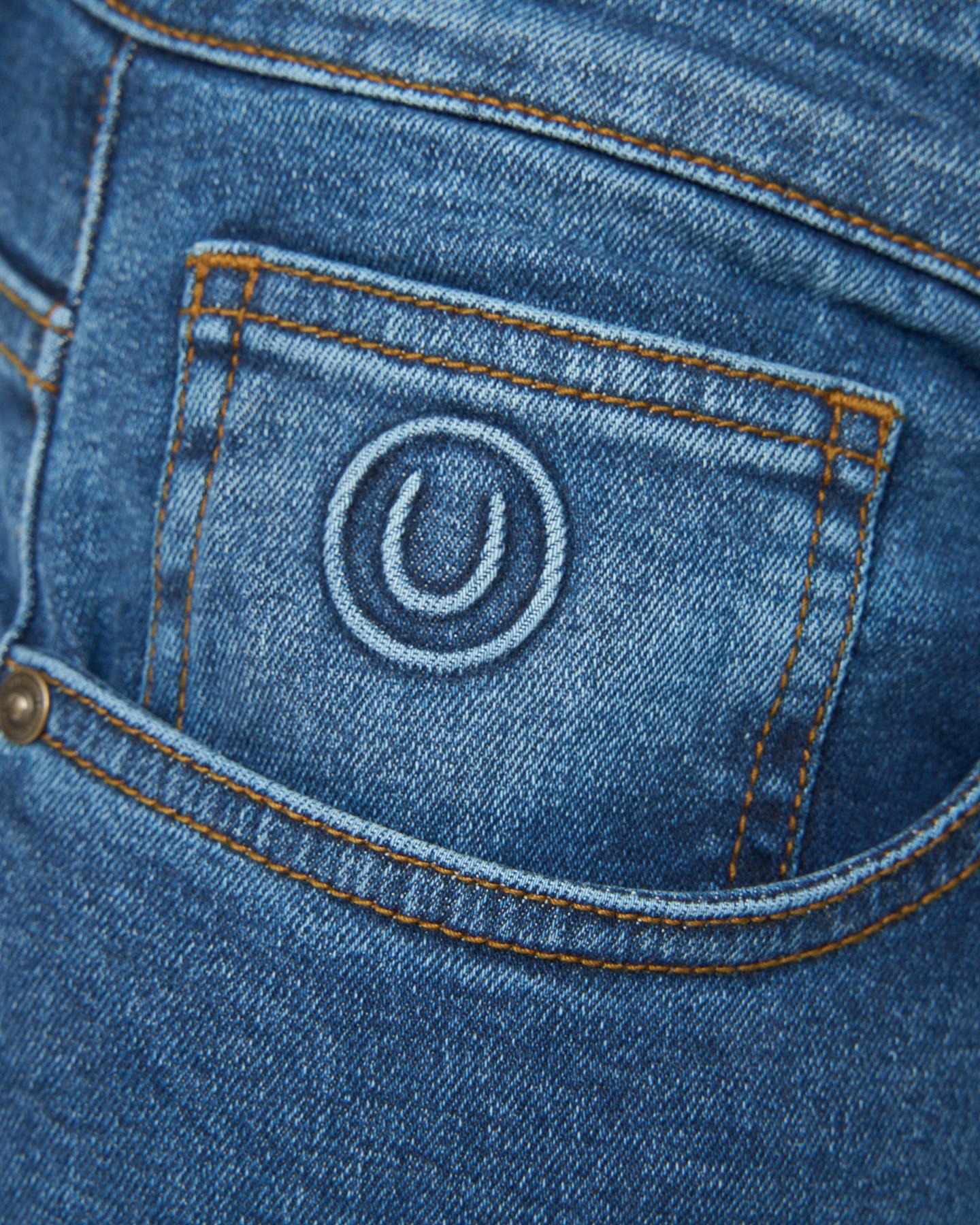 Overburg Tapered Jeans Mid Wash - Image 5