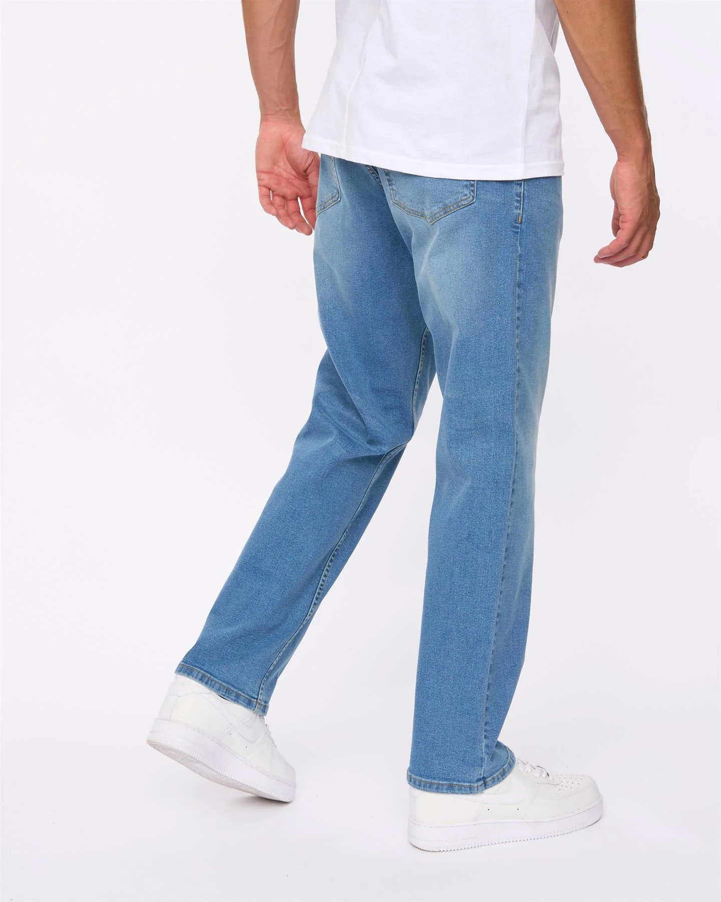 Rushawn Relaxed Fit Jeans Light Wash - Image 4