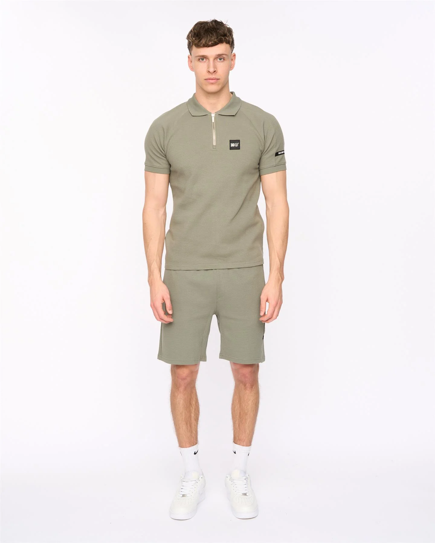 Topfield Shorts Olive - Image 4